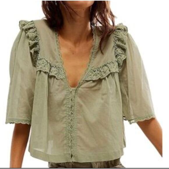 Free People Sage Green Lace Trim Peasant Top Size M Boho Ruffle Button Front - Picture 9 of 9
